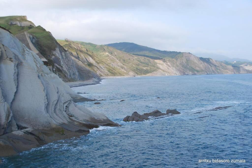 Itzurun, Zumaia, Te Encantara! Exterior photo